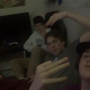 Meet your Posher, Avery